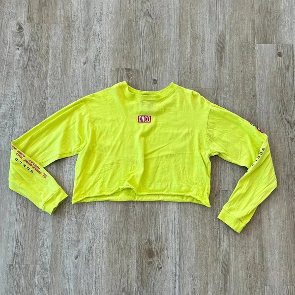 Forever 21 Tops - Womens Forever 21 Neon Green CNCO Cropped Long Sleeve Tshirt - M